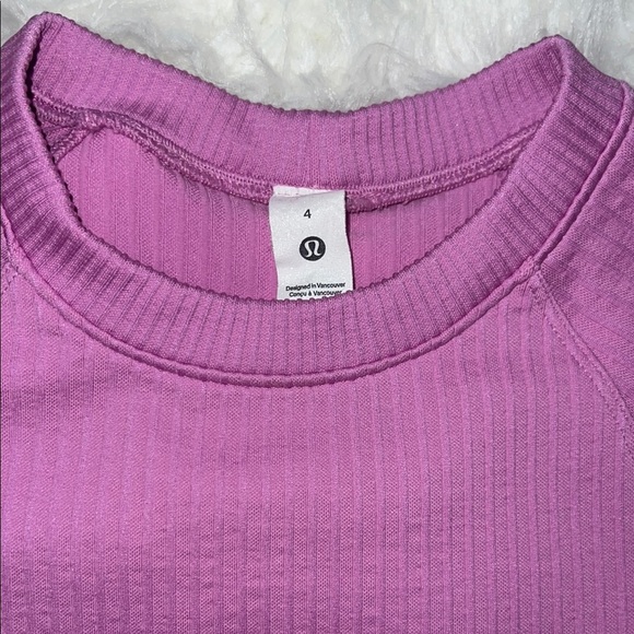 Lululemon Rest Less Pullover
Colour Rib Dahlia Mauve / Dahlia Mauve Size 4 - Picture 5 of 9